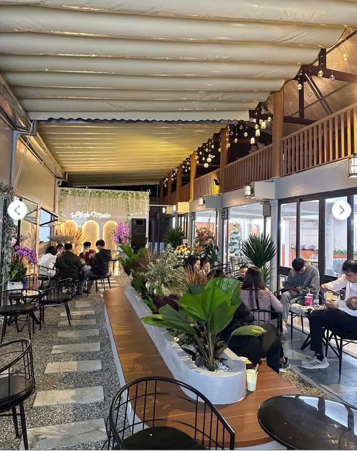 Mặt bằng cho thuê tại Văn Cao 500m² - Không gian lý tưởng cho quán cà phê, nhà hàng!