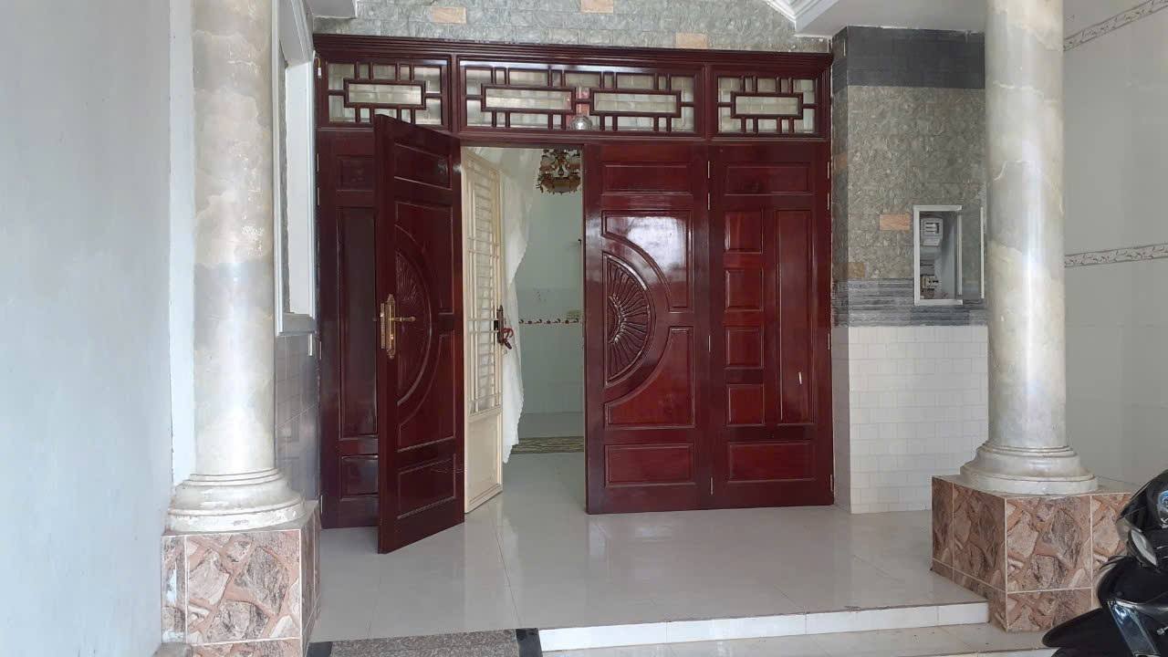 Nhà riêng đường Lê Thị Hồng Gấm, Bình Thủy 139m² giá 2.25 tỷ - Tiềm năng kinh doanh tuyệt vời!