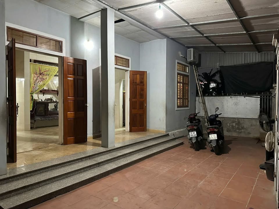 Nhà cấp 4 cho thuê tại đường 32, Vinh 5 triệu - Ô tô đỗ cửa, nội thất đầy đủ!