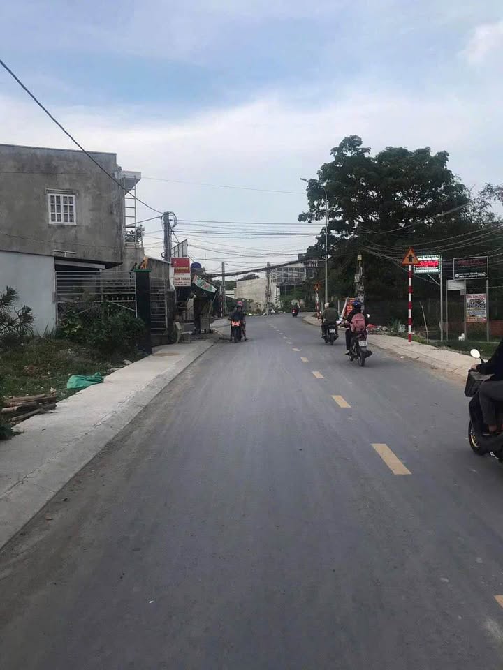 Đất thổ cư 180m² đường Nguyễn Thị Thọ, Đức Hoà - Giá 1.8 tỷ, cơ hội đầu tư tuyệt vời!