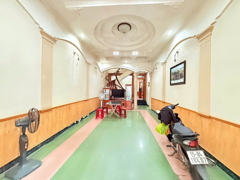 Bán Căn Nhà 4 Tầng Mặt Phố Phan Bội Châu - Hồng Bàng 116m² - Kinh doanh thuận lợi!