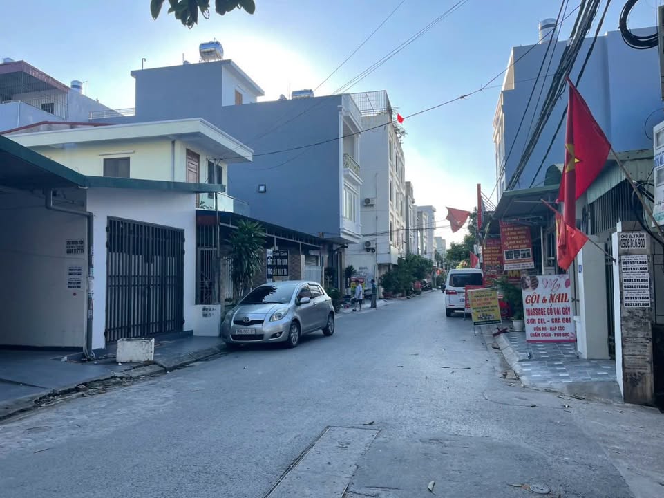 Đất mặt đường Đằng Hải, Hải Phòng 95m² giá 7.79 tỷ - Vị trí đắc địa gần trường học và chợ