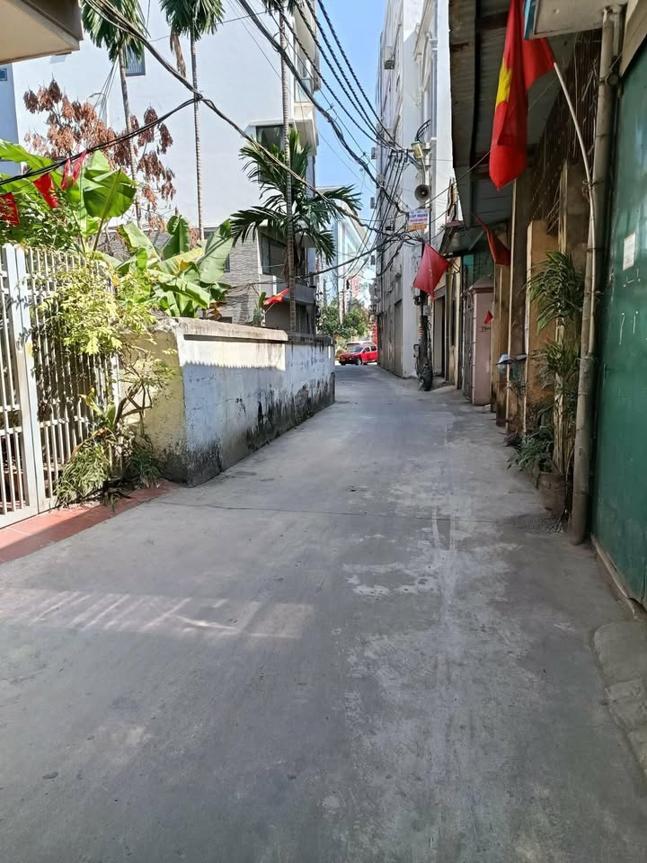 Nhà riêng Đội Cấn Ba Đình 68m² giá 14 tỷ - Thiết kế đẹp, tiện ích xung quanh phong phú!