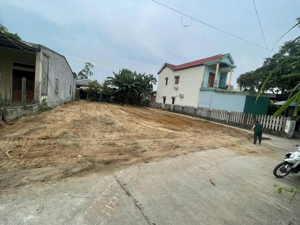 Đất nền Tịnh Ấn Tây, Quảng Ngãi 100m² giá chỉ 700 triệu - Lô góc tuyệt đẹp!