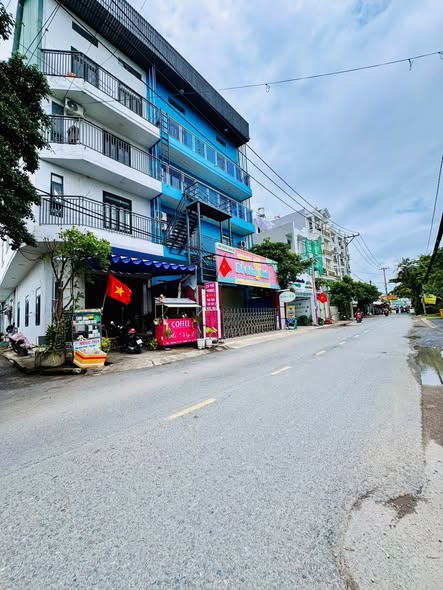 Bán FrontHouse Thạnh Lộc 29 200m² giá 20.7 tỷ - Vị trí vàng kinh doanh đa ngành!