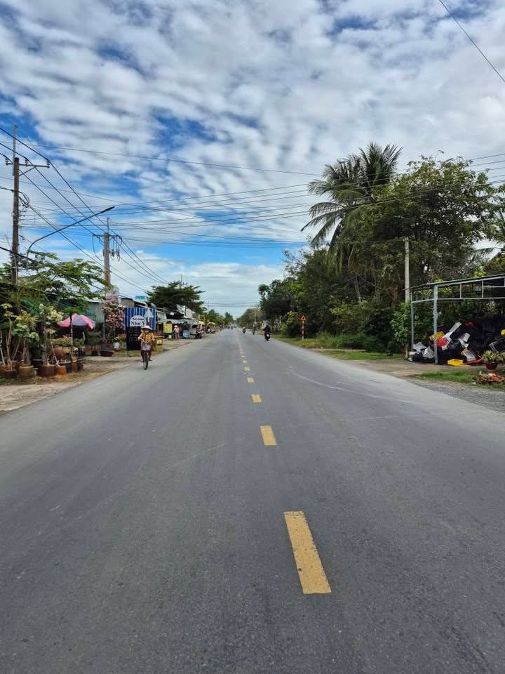 Đất mặt tiền Nguyễn Lương Bằng, P. Long Hoa, 285m² chỉ 1.5 tỷ - Cơ hội đầu tư tuyệt vời!