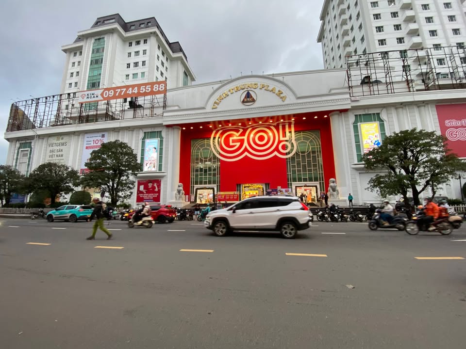 Nhà mặt tiền đường Hùng Vương, quận Hải Châu, Đà Nẵng - Khu vực kinh doanh sầm uất, giá 15.9 tỷ!