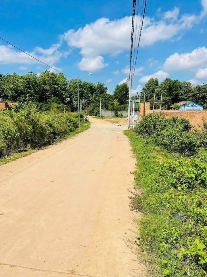 Đất nền Định Quán Đồng Nai 155m² giá 650 triệu - Cơ hội đầu tư tuyệt vời!