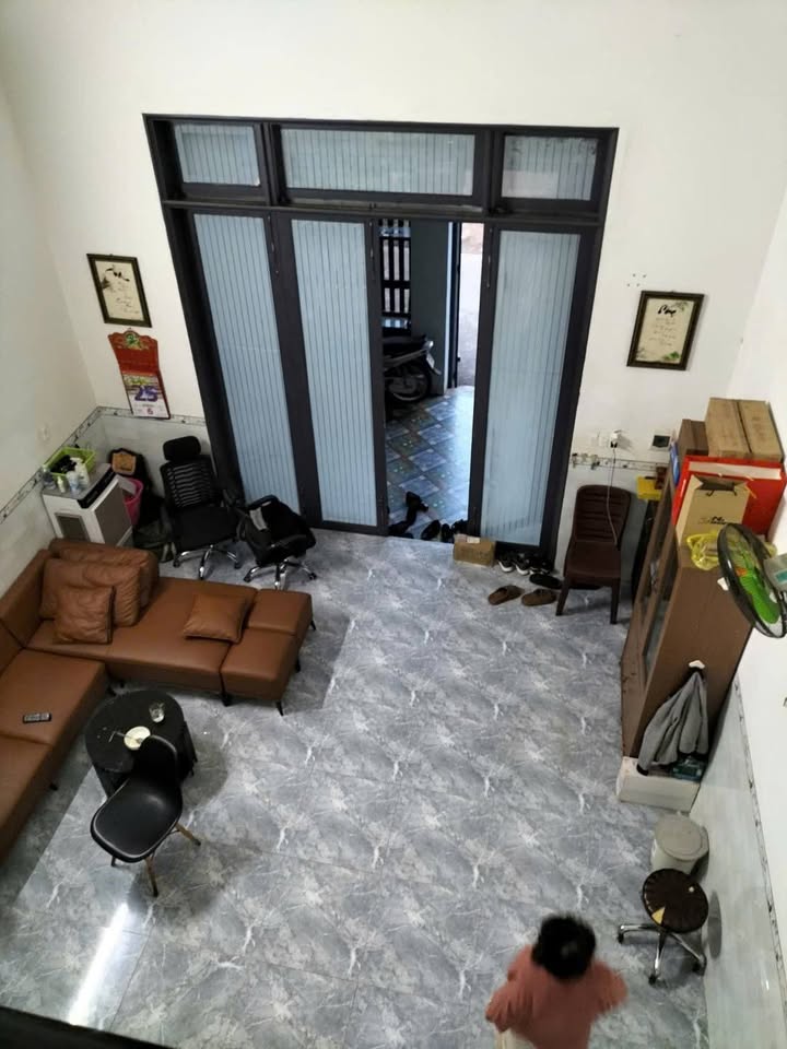 Nhà phố Thành Nhất, Buôn Ma Thuột 100m² giá 1.2 tỷ - Cần bán gấp vì lý do tài chính!