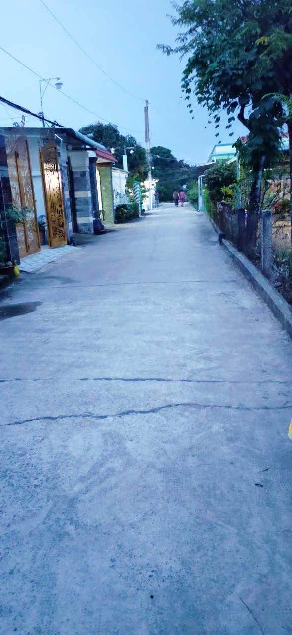 Nhà mặt tiền hẻm 20 Nguyễn Văn Tiếp, Tân An 95m² giá 2.8 tỷ - Chính chủ bán gấp!