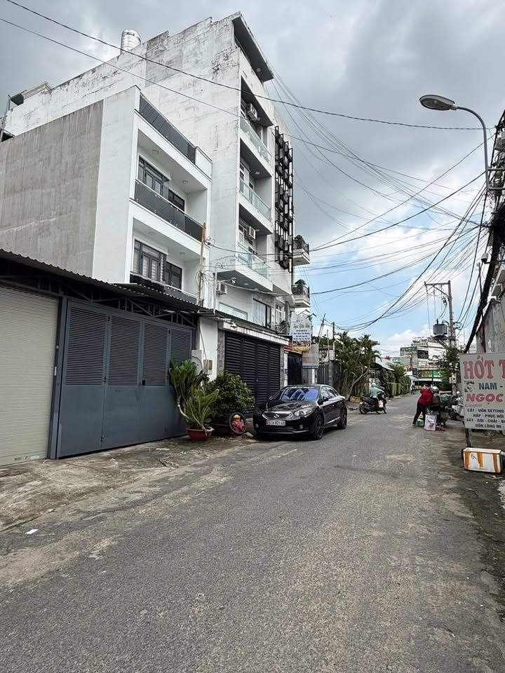 Căn hộ dịch vụ Gò Vấp 150m² giá 15 tỷ - Đầu tư sinh lời cao ngay lập tức!