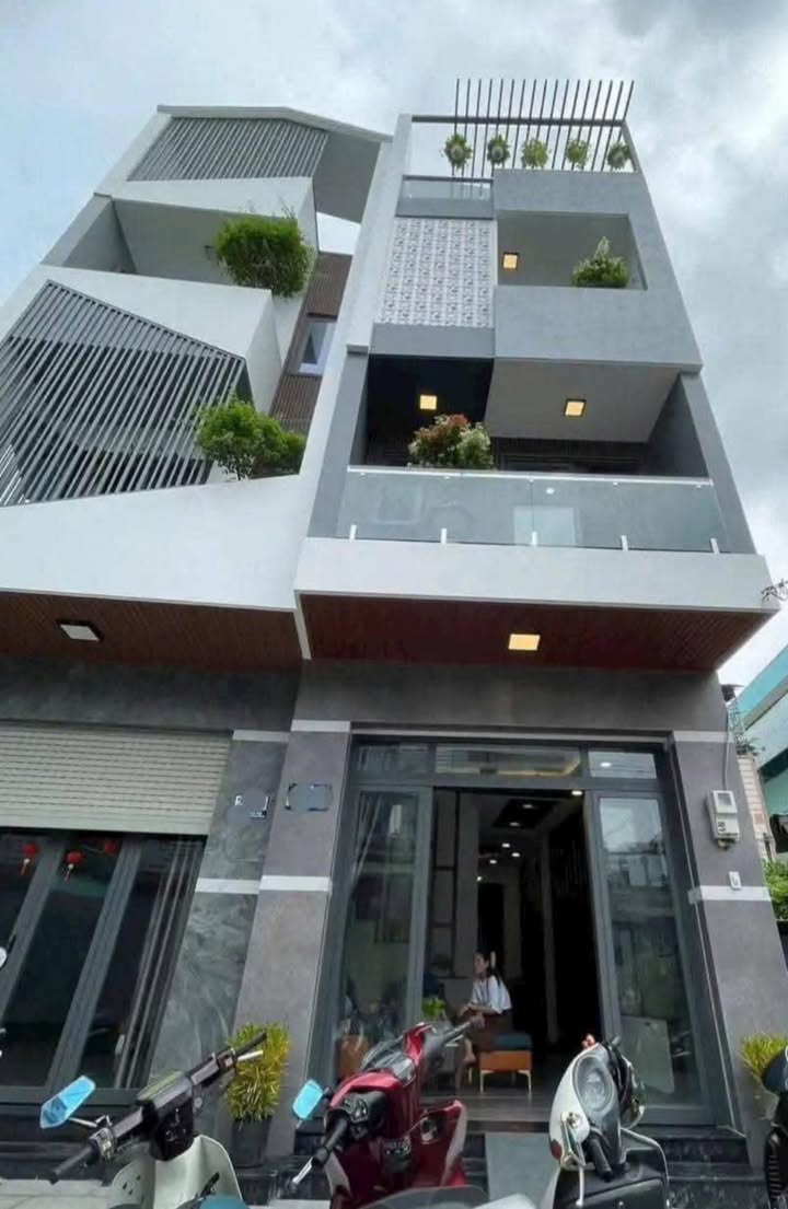 Nhà phố Phan Xích Long Phú Nhuận 50m² giá 8.99 tỷ - Đúc 5 tầng mới lung linh!