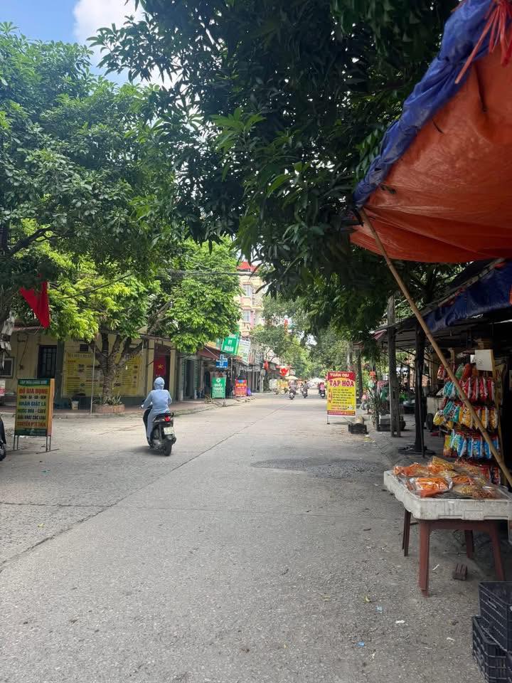 Đất nền Hoàn Sơn Tiên Du 80m² giá 4 tỷ - Sổ hồng chính chủ, tiện ích đầy đủ!