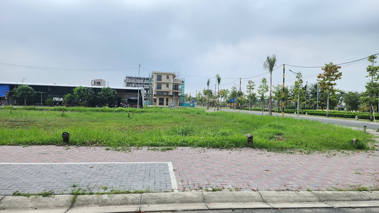 Đất nền khu đô thị Nam Long 2 108m² giá 5 tỷ - Sổ hồng chính chủ