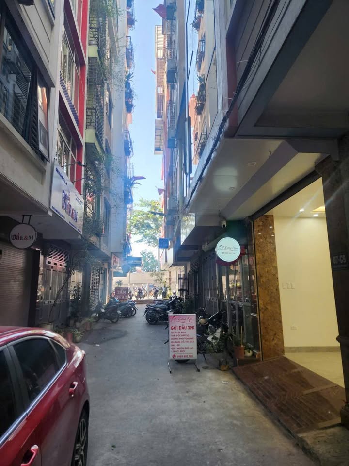 Cho thuê văn phòng 30m² tại ngõ 261 Trần Quốc Hoàn, Cầu Giấy - Phù hợp làm lớp học hoặc bán hàng online