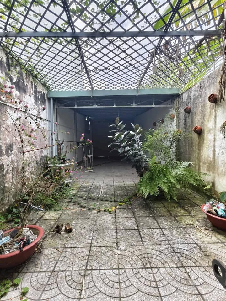 Bán đất nền tặng nhà kho KDC P2 Bà Bộ 100m² giá 3.05 tỷ - Đầu tư sinh lời lý tưởng!