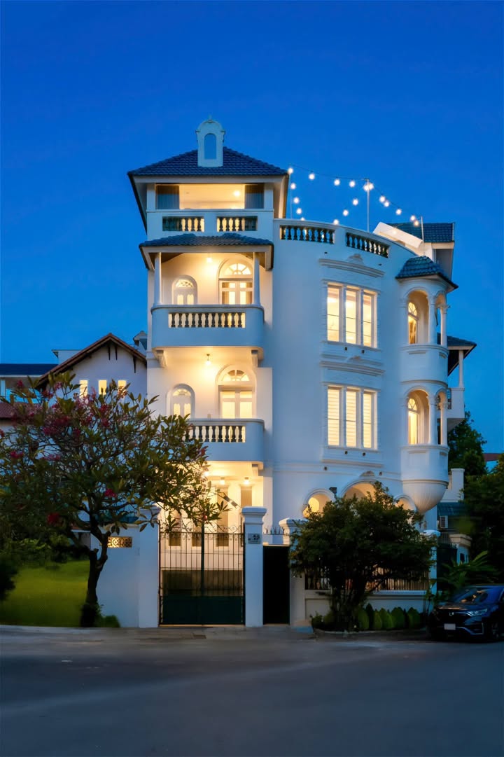 Biệt thự Lux White Villa Quận 2 9 phòng ngủ - Trải nghiệm nghỉ dưỡng đẳng cấp với view Landmark 81!