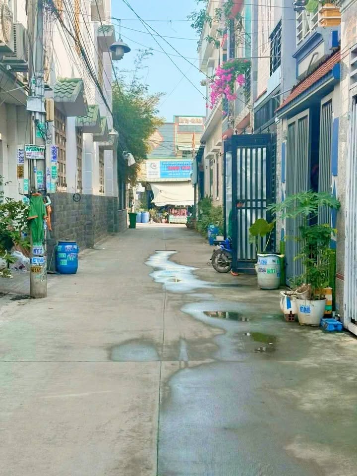 Nhà phố Tân Hiệp, Dĩ An 50m² chỉ 1.48 tỷ - An ninh, thoáng mát!