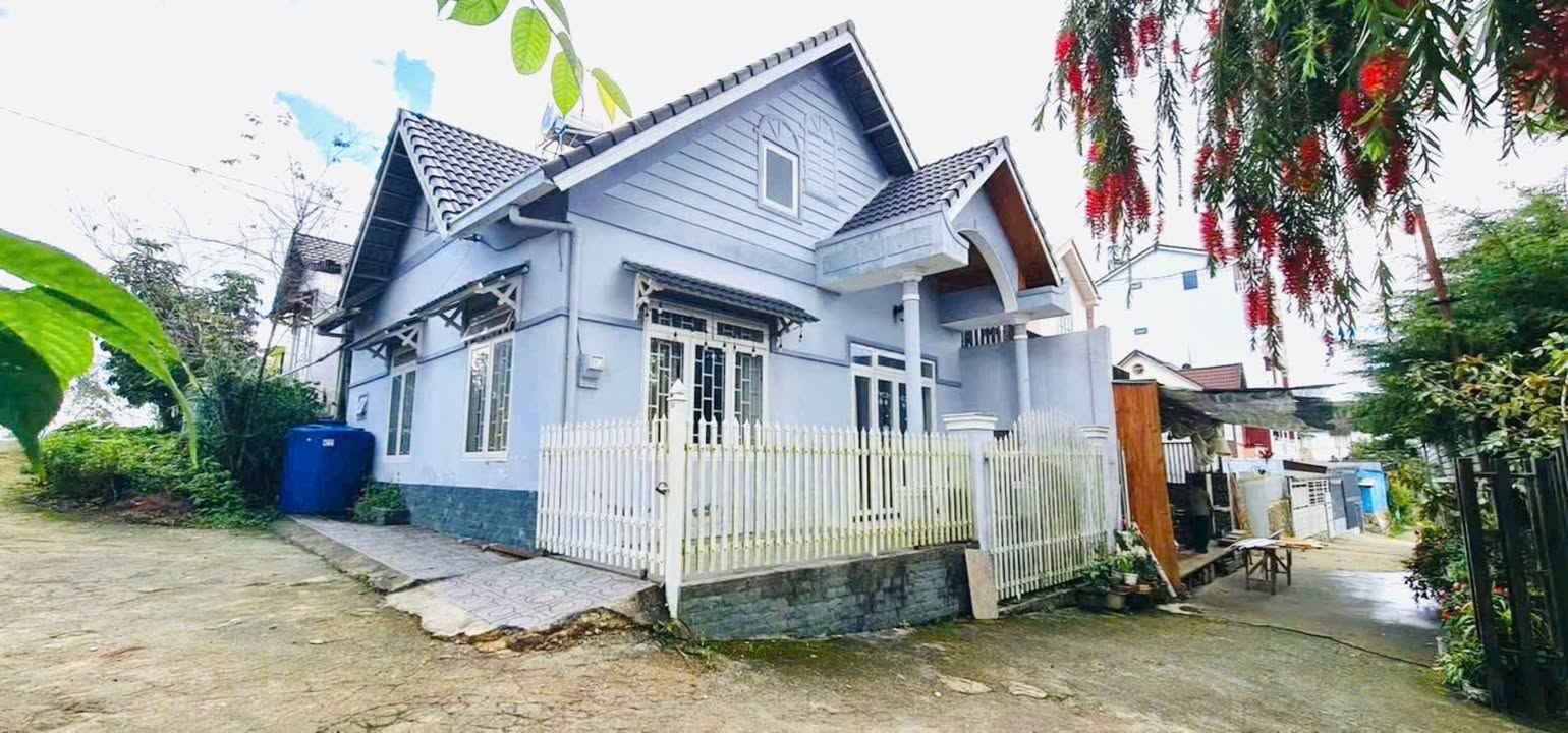 Nhà 2 mặt tiền đường Thánh Tâm, phường 5, Đà Lạt 98m² giá 7.8 tỷ - View đẹp, yên tĩnh!