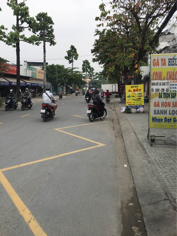 Bán nhà mặt tiền đường Nguyễn Ảnh Thủ, xã Bà Điểm, Hóc Môn - Diện tích 205m², giá 15.3 tỷ!