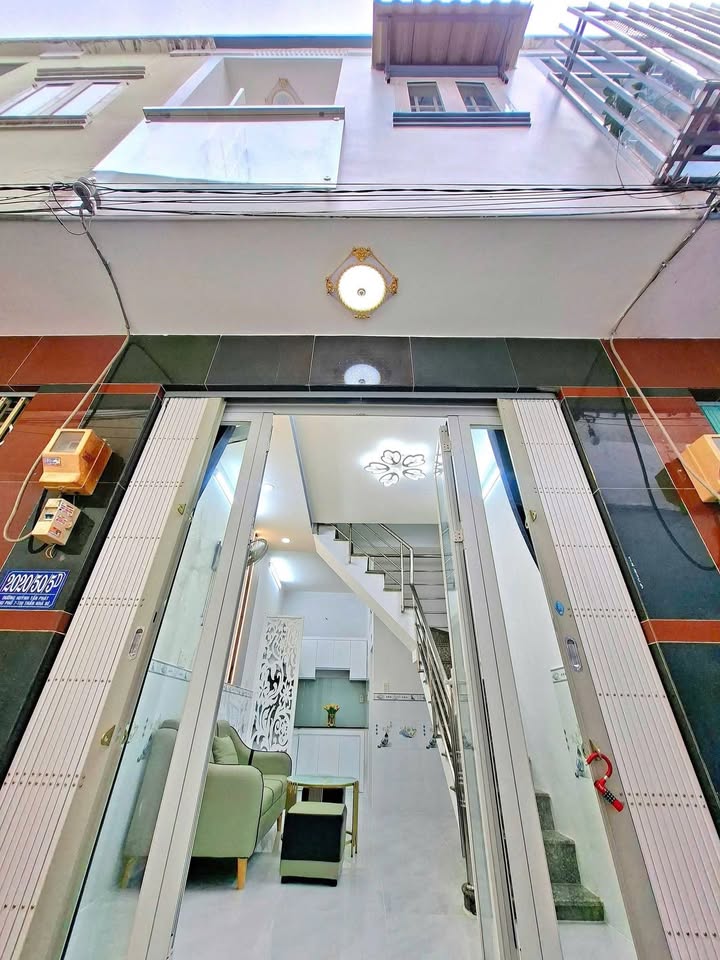 Nhà mới 1 lầu tại Thị Trấn Nhà Bè 21m² giá 1.55 tỷ - Khu dân cư an ninh!