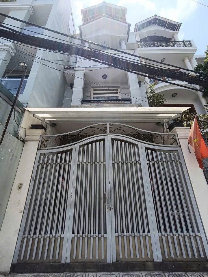 Nhà phố 2 mặt tiền đường Hoa Bằng, Tân Phú 90m² giá 22 tỷ - Đầu tư sinh lời ngay!