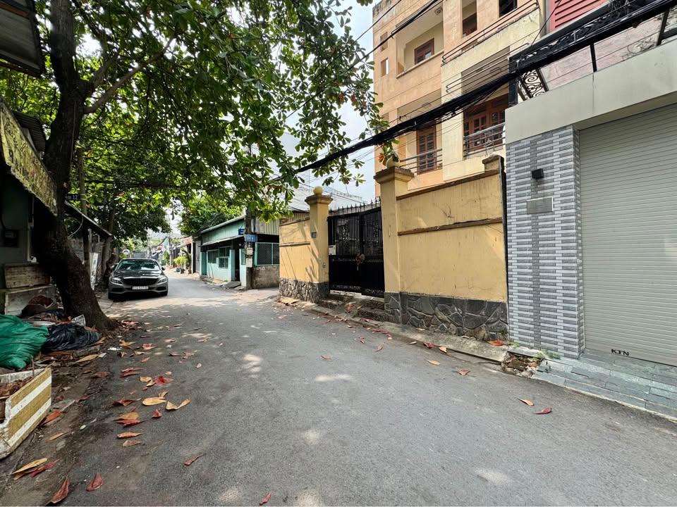 Villa cho thuê tại Thảo Điền 180m² giá 50 triệu - Phù hợp ở và văn phòng!