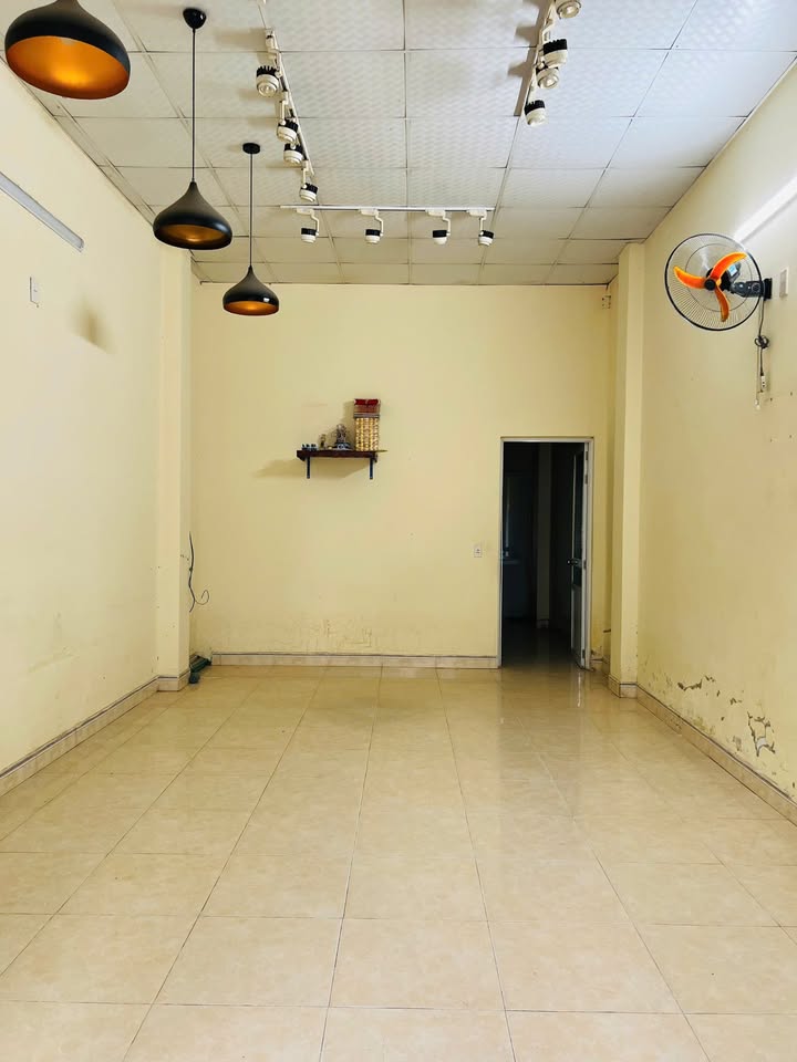 Nhà cấp IV đường Hai Bà Trưng, Nguyễn Trãi 53,4m² giá 2 tỷ - Cơ hội đầu tư tuyệt vời!