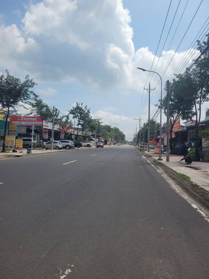 Đất mặt tiền Tôn Đức Thắng, Đồng Xoài 290m² giá 6 tỷ - Đầu tư sinh lời tuyệt vời!