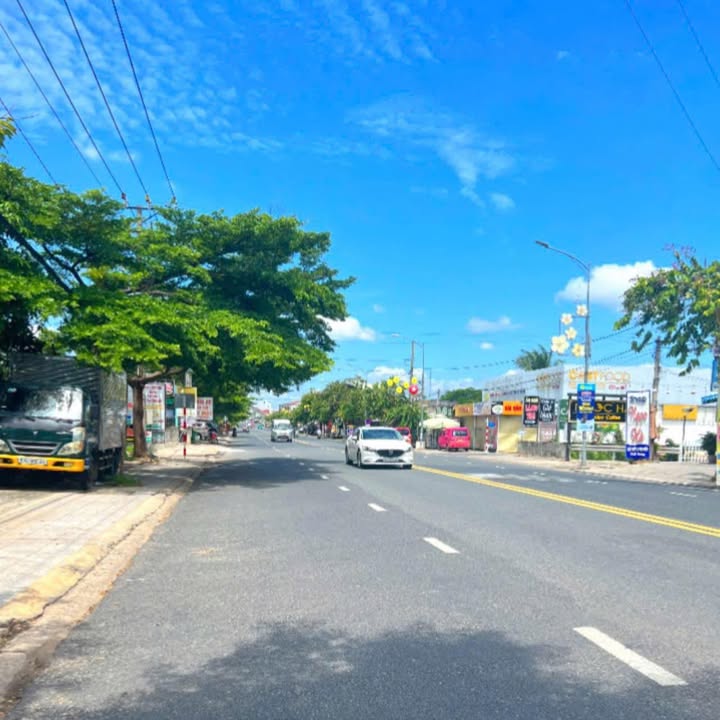 Đất mặt tiền Phạm Văn Đồng, Hòa Thành 530m² giá 10.315 tỷ - Vị trí đẹp kinh doanh đa ngành