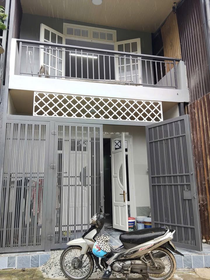 Nhà cho thuê hẻm 23 An Bình Đà Lạt 3PN giá 10 triệu - Không gian thoáng đãng!