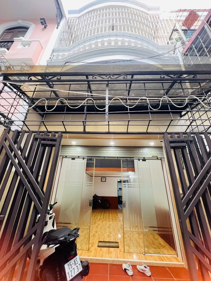 Nhà phố Trần Nguyên Hãn, Hải Phòng 55m² giá 2.86 tỷ - Chính chủ bán gấp!