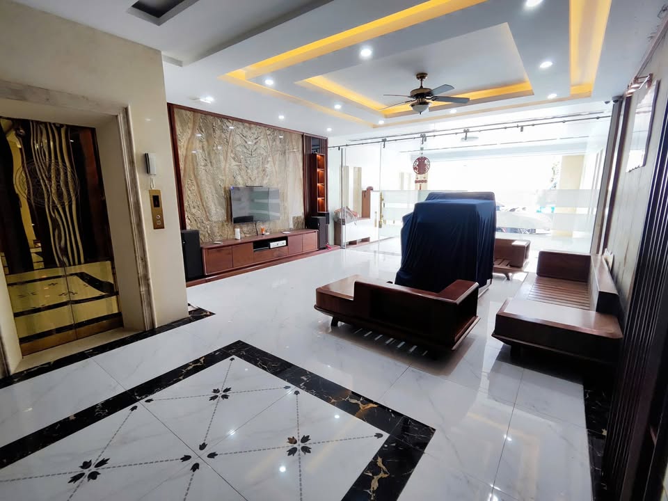 Nhà mặt đường Thiên Lôi, Hải Phòng 100m² giá 11 tỷ - Kinh doanh đắc địa!