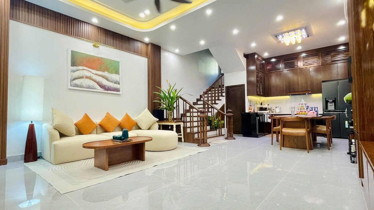 Nhà đẹp bán gấp tại Nguyễn Đức Cảnh, Lê Chân, Hải Phòng 60m² - Sẵn sàng vào ở!