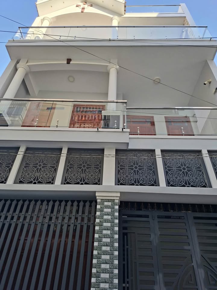 Nhà phố Trần Nhân Tông Phan Rang 103m² giá 5.5 tỷ - Chính chủ bán gấp!