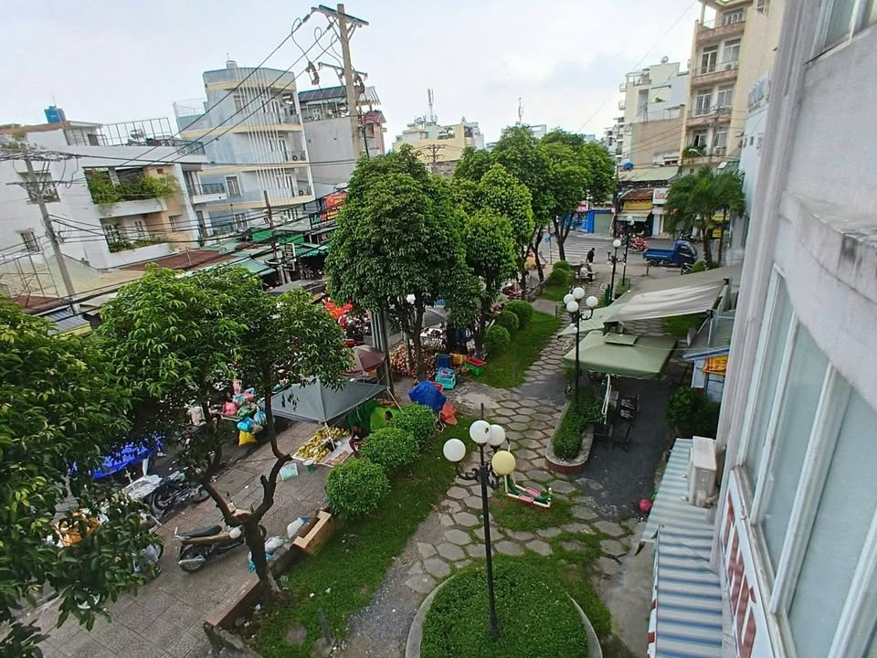 Bán gấp FrontHouse mặt tiền Phan Văn Trị 60.2m² giá 10.5 tỷ - Cơ hội đầu tư sinh lời!