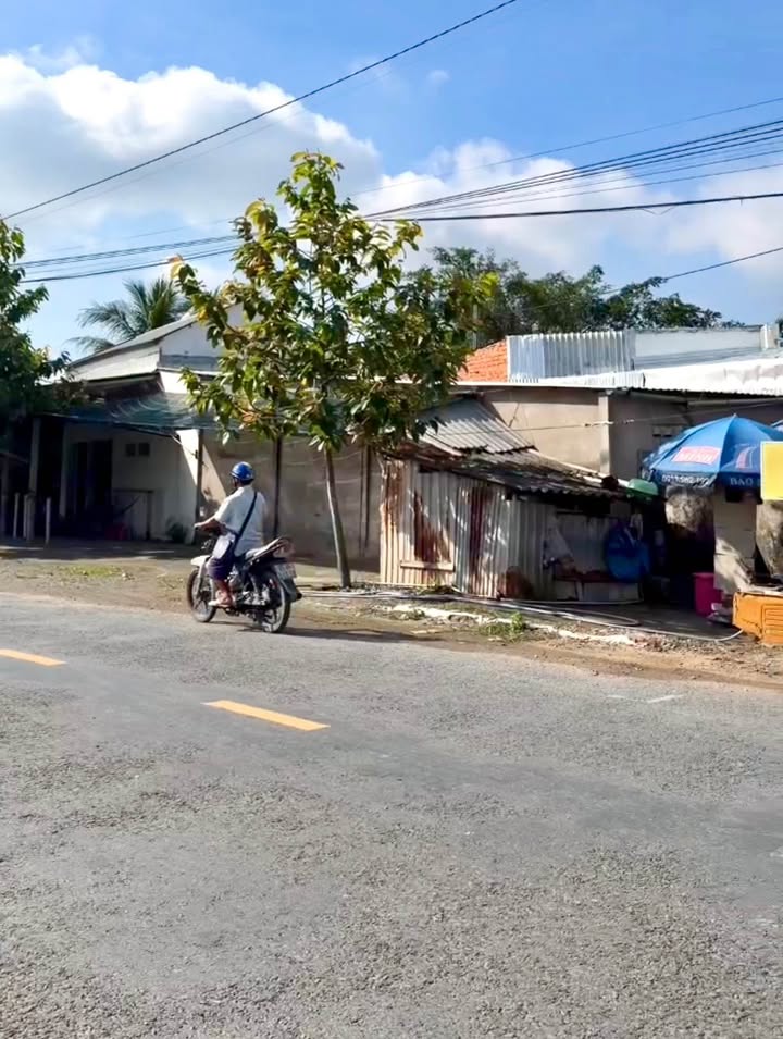 Đất nền Vĩnh Long 7000m² giá 15.4 tỷ - Tiềm năng đầu tư lớn!