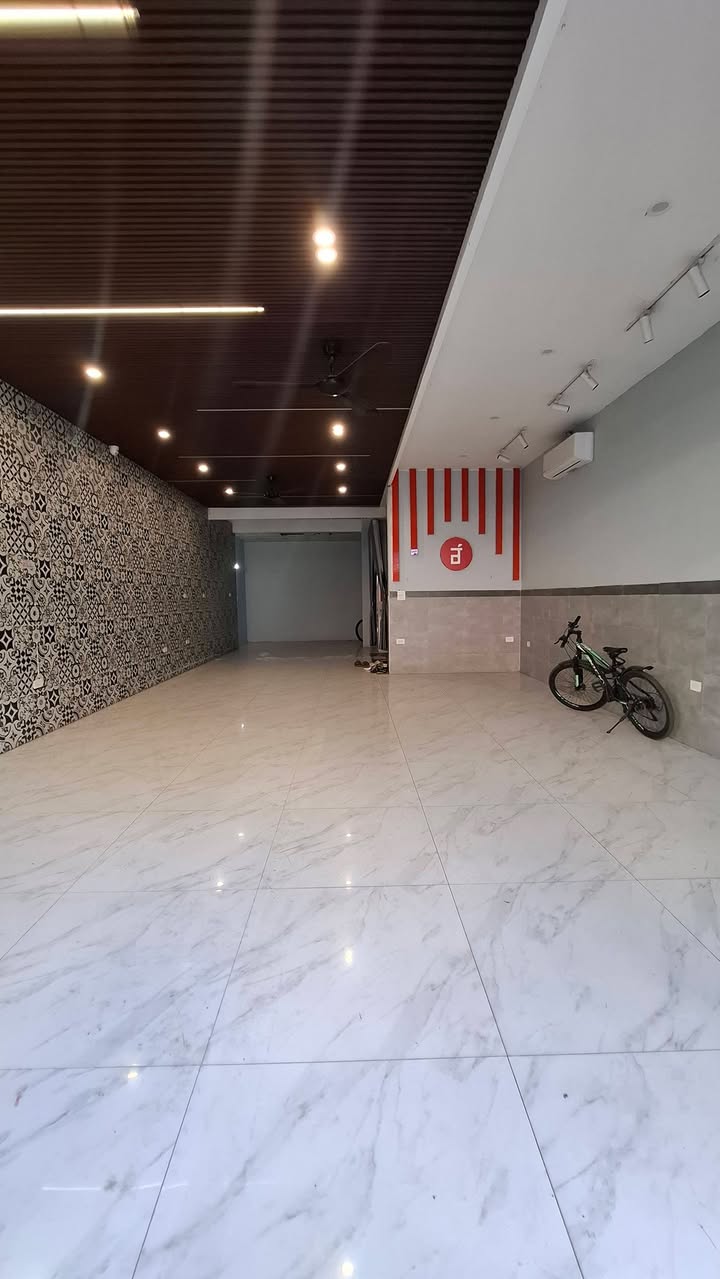 Cho thuê FrontHouse tại Trâu Quỳ, Gia Lâm 360m² giá 17 triệu - Kinh doanh mọi mô hình!