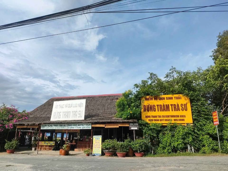 Đất nền tại Rừng Tràm Trà Sư, Tịnh Biên - Diện tích 10.000m², giá 100 triệu - Cơ hội đầu tư hấp dẫn!