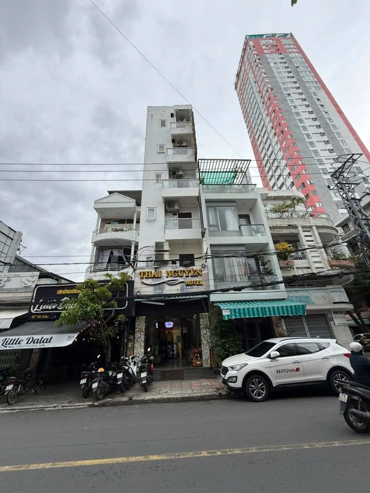 Khách sạn 6 tầng mặt tiền đường Yết Kiêu Nha Trang 110m² giá 15.5 tỷ - Đầu tư sinh lời ổn định!