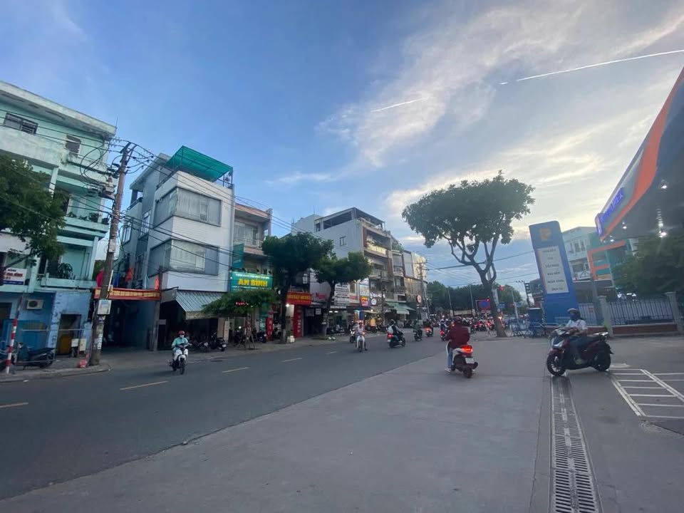 Nhà mặt tiền Quang Trung Hải Châu 80m² giá 16 tỷ - Cơ hội hiếm có cho nhà đầu tư!