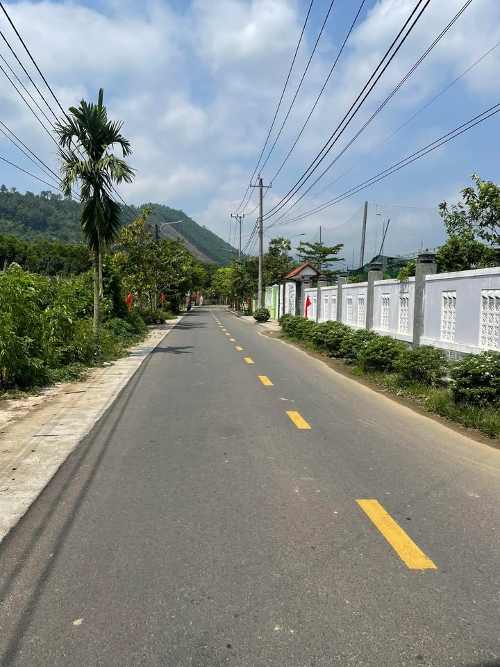 Đất nền Hòa Phú Đà Nẵng 860m² giá 4 tỷ - Mặt tiền đường nhựa ô tô tránh nhau!