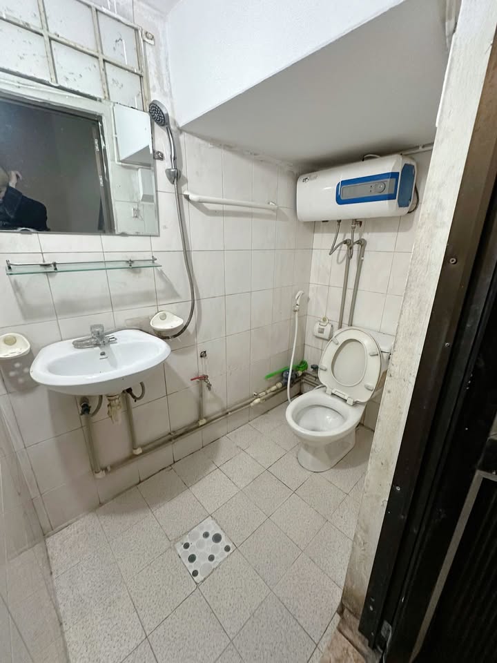 Phòng cho thuê đường Khúc Thừa Dụ, 25m² giá thỏa thuận - Tiện nghi đầy đủ, tự do giờ giấc!