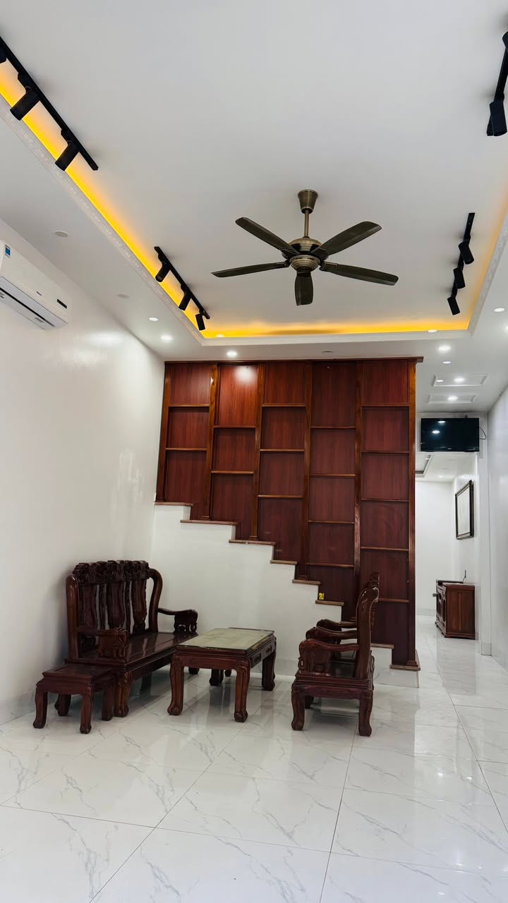 Bán nhà 3 tầng Đinh Tuấn, Tân Dân 67m² - Vị trí trung tâm đắc địa Việt Trì!