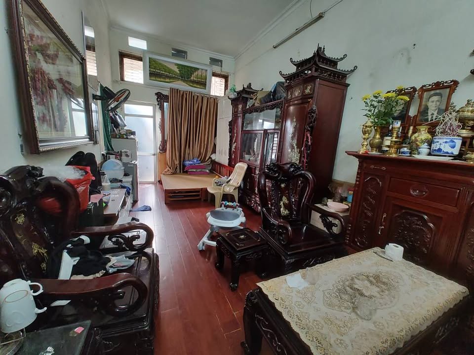 FrontHouse Giải Phóng Hoàng Mai 58m² giá 18 tỷ - Kinh doanh sầm uất ngay mặt đường!