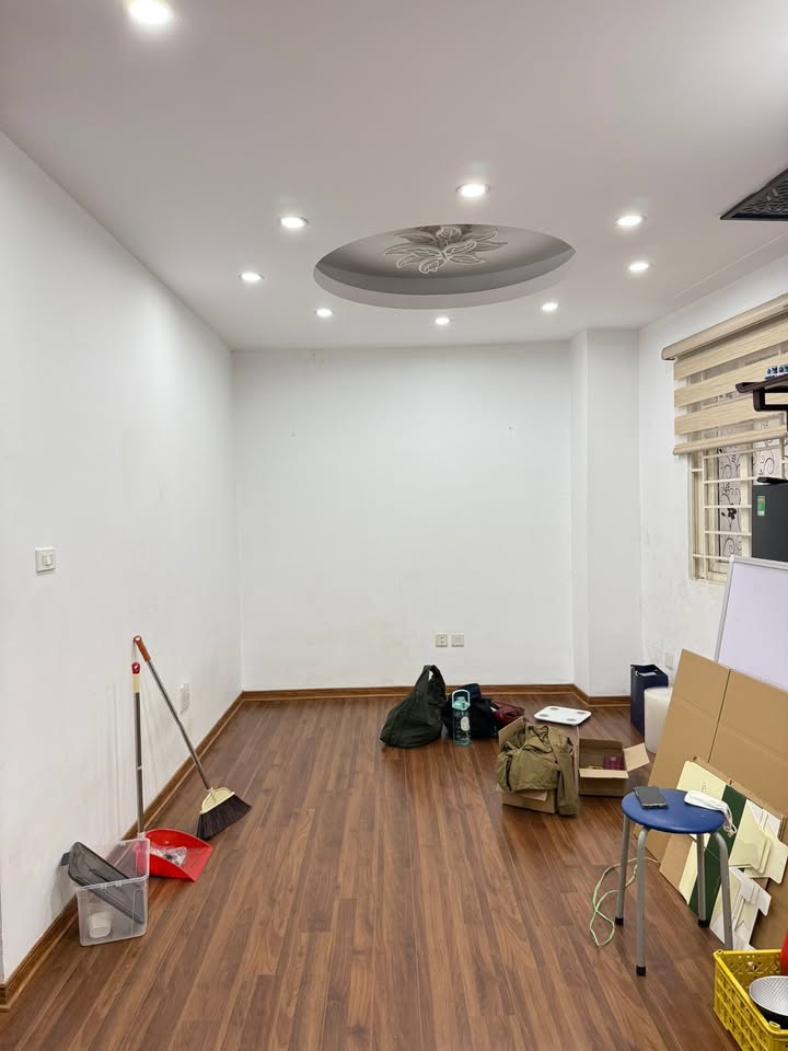 Căn hộ cho thuê 1 phòng ngủ 1 khách tại ngõ 275 Quan Nhân, Thanh Xuân - Free tiền phòng đến 10/1!