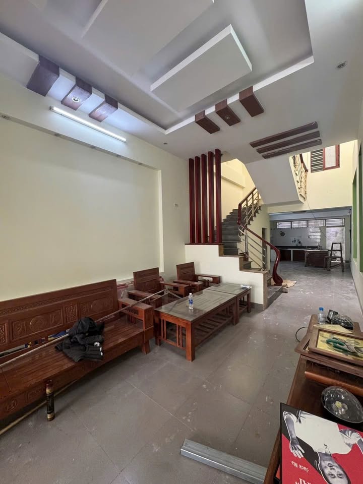 Nhà riêng Đông Thọ Thanh Hóa 74m² giá 3 tỷ - Vị trí trung tâm tiện ích ngập tràn!