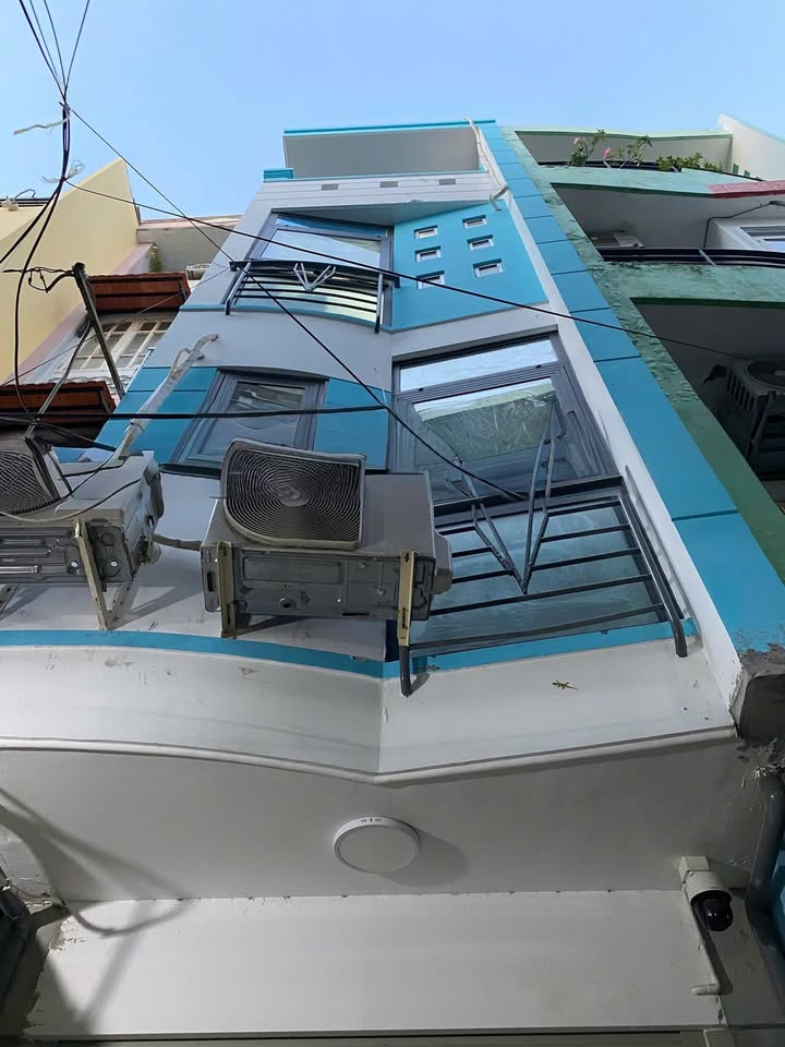 Nhà phố Võ Văn Tần, Quận 3, 33m² giá 8 tỷ - Sẵn 5 phòng ngủ cho thuê CHDV!