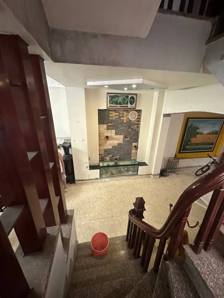 Nhà 4 tầng Tây Mỗ 50m² giá 9.5 tỷ - Ô tô lùi cửa, tiện ích đầy đủ!