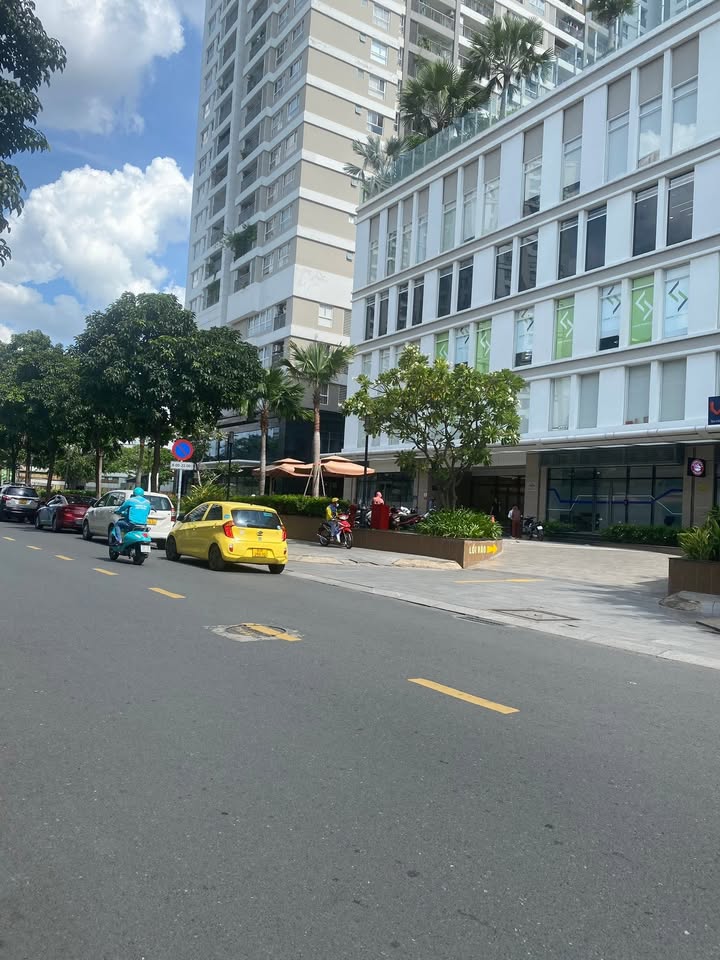 Nhà mặt tiền đường Hồng Hà, phường 2, quận Tân Bình 224.4m² giá 63.5 tỷ - Cơ hội đầu tư hiếm có!